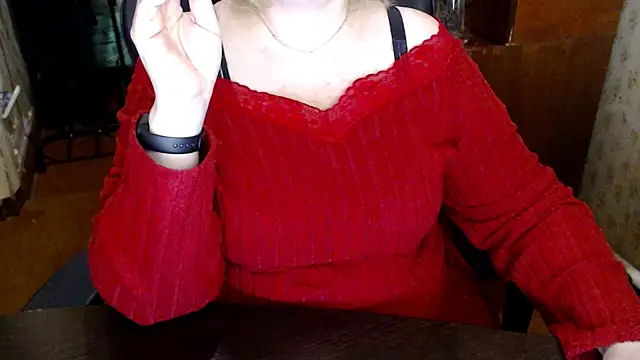 Snapshot of AlisaHot55 chatting on 05/13/26, 10:12 AlisaHot55 online show from 05/13/26, 10:12