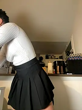 Lauyako online show from 11/14/25, 09:13