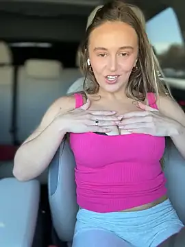 lunagirl13 online show from 09/16/25, 05:03