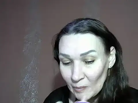 Snapshot of PrettyAndWild chatting on 02/23/25, 09:44 PrettyAndWild online show from 02/23/25, 09:44