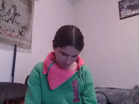 Snapshot of Geile-Luna chatting on 11/08/25, 08:07 Geile-Luna online show from 11/08/25, 08:07