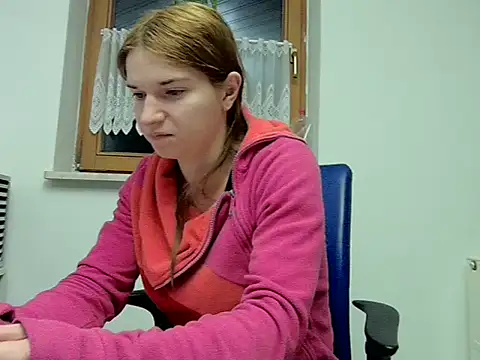 Snapshot of Geile-Luna chatting on 02/12/26, 06:58 Geile-Luna online show from 02/12/26, 06:58