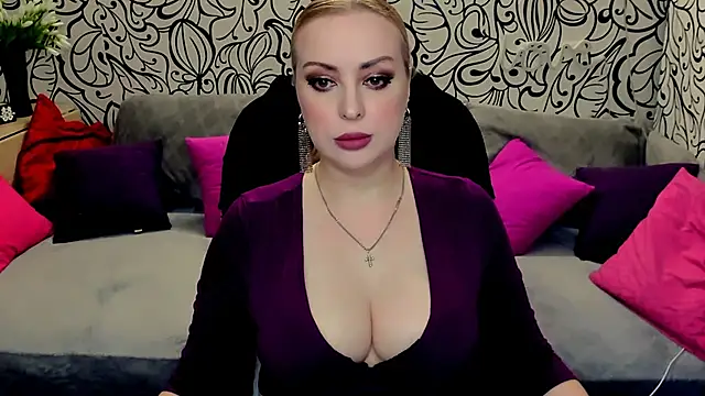 Hotdreamhere online show from 03/14/25, 10:39