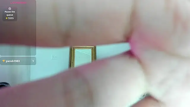 Snapshot of Hela_wet chatting on 01/13/26, 01:55 Hela wet online show from 01/13/26, 01:55