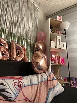 lilly sweett online show from 12/16/25, 11:10