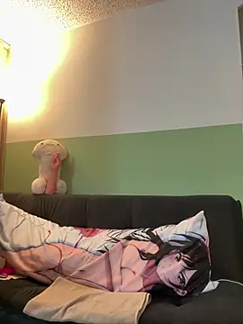 lilly sweett online show from 02/09/26, 09:30