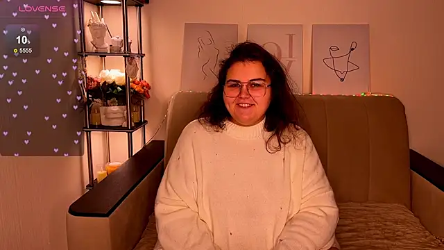 Curvy Jane online show from 12/12/24, 10:45