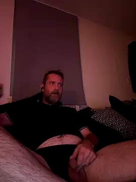 Snapshot of niceone888 chatting on 09/11/25, 10:43 niceone888 online show from 09/11/25, 10:43