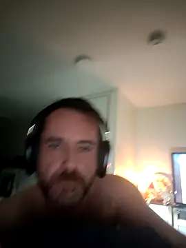 Snapshot of niceone888 chatting on 12/19/25, 03:24 niceone888 online show from 12/19/25, 03:24