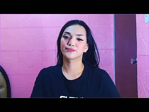 WONDERWOMAN2023 online show from 10/15/25, 07:08