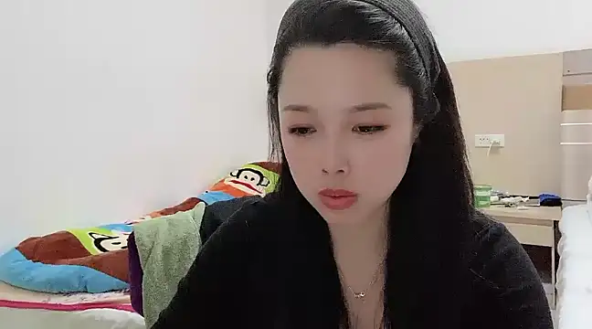 Snapshot of kk_lele chatting on 01/13/25, 03:45 kk lele online show from 01/13/25, 03:45