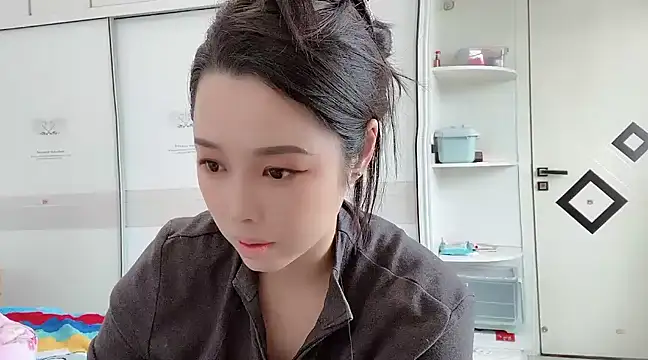 Snapshot of kk_lele chatting on 03/15/25, 04:24 kk lele online show from 03/15/25, 04:24