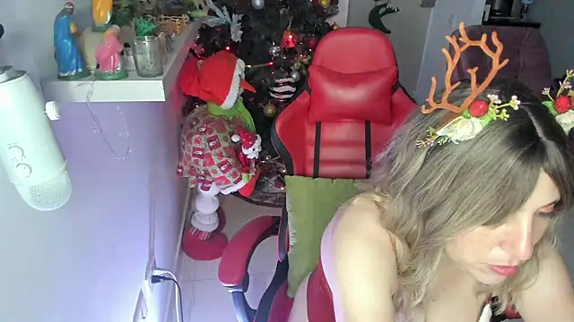 Snapshot of valery_adams1 chatting on 12/26/24, 04:21 valery adams1 online show from 12/26/24, 04:21