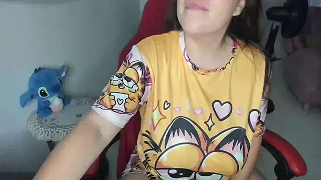 Snapshot of valery_adams1 chatting on 02/10/25, 03:46 valery adams1 online show from 02/10/25, 03:46