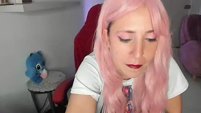 Snapshot of valery_adams1 chatting on 02/11/25, 04:55 valery adams1 online show from 02/11/25, 04:55