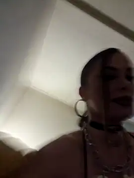 TamaraSavage online show from 01/28/25, 09:51