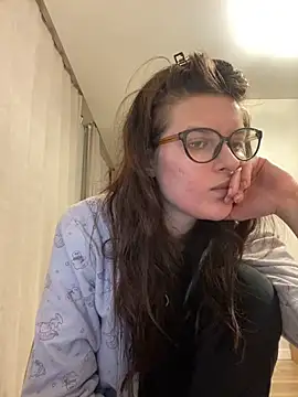 little belucci online show from 12/14/24, 05:36