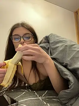 little belucci online show from 01/13/25, 07:42