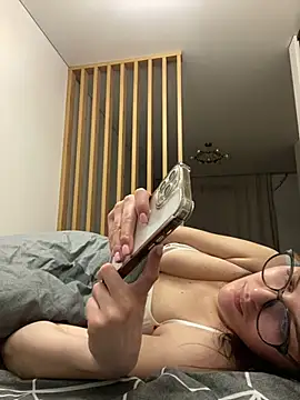 little belucci online show from 02/03/25, 08:35