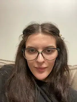 little belucci online show from 02/05/25, 04:58