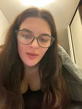 little belucci online show from 02/08/25, 08:10