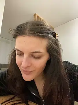 little belucci online show from 02/10/25, 05:41