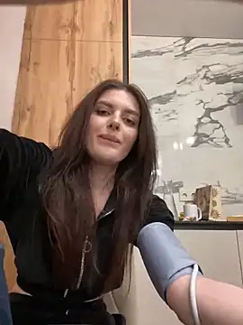 little belucci online show from 03/05/25, 08:10