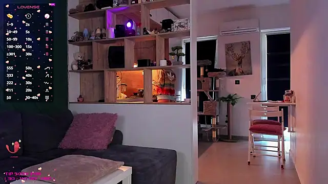  alleyesonme  online show from 02/12/25, 12:33