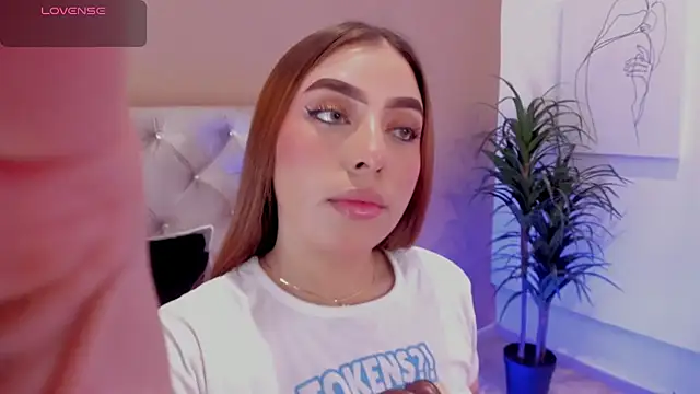 MaddyyLennon online show from 02/06/25, 02:15