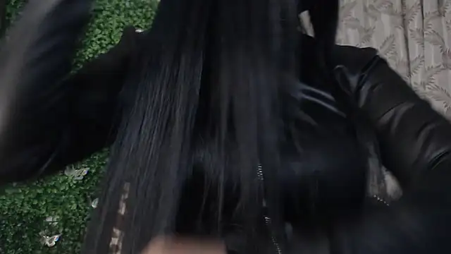 valquiria sirgun online show from 11/19/25, 10:26