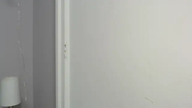 Snapshot of amy_le01 chatting on 03/13/25, 04:34 amy le01 online show from 03/13/25, 04:34
