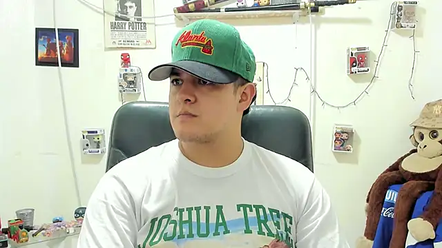 ney 22 online show from 11/19/25, 01:38