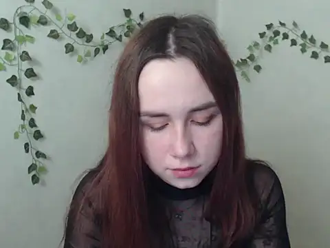 VeryVeryVeryShy  online show from 03/25/26, 06:30