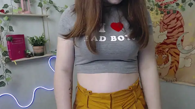 VeryVeryVeryShy  online show from 04/11/26, 07:45