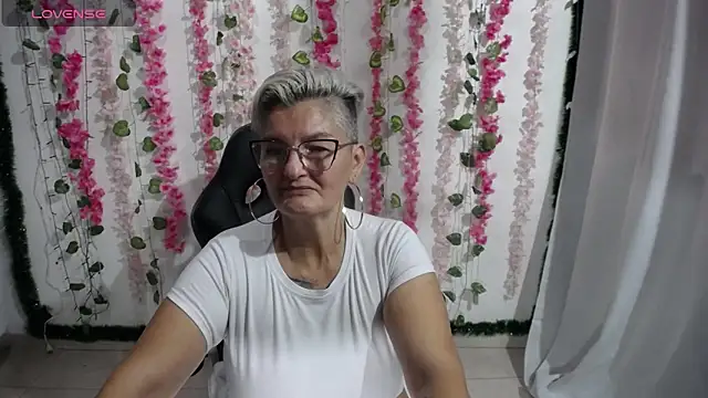 bety-cum2 online show from 02/06/25, 07:40