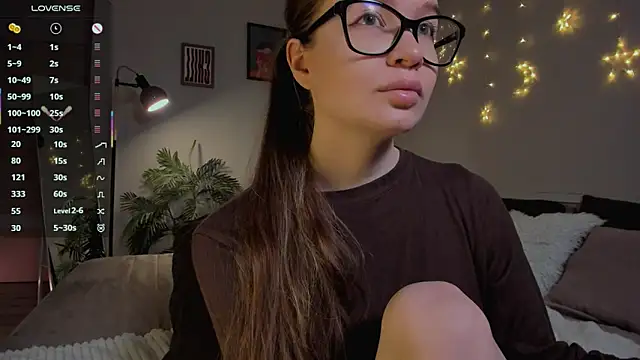 Virtual Girll online show from 03/17/26, 07:01