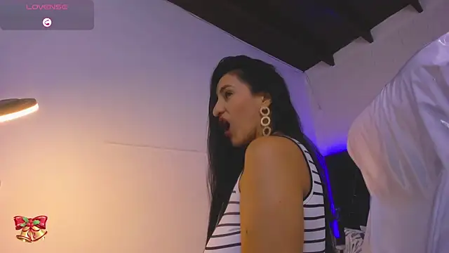 lauren fit online show from 03/21/25, 05:45