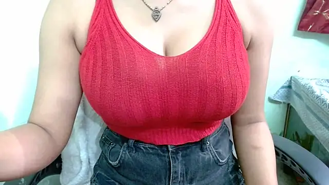 sweet-alia online show from 10/06/25, 01:19