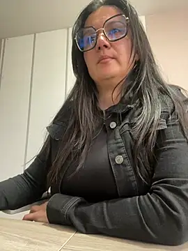 SWEETLILY18 online show from 01/08/25, 04:22