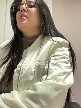 SWEETLILY18 online show from 01/11/25, 11:12