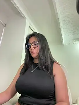 SWEETLILY18 online show from 02/26/25, 11:09