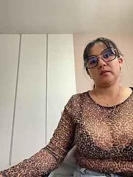 SWEETLILY18 online show from 03/05/25, 02:45