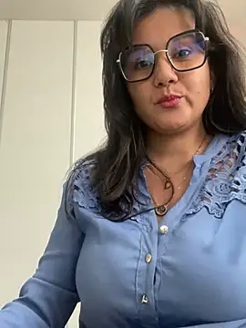 SWEETLILY18 online show from 03/11/25, 02:51