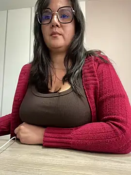 SWEETLILY18 online show from 03/19/25, 09:58