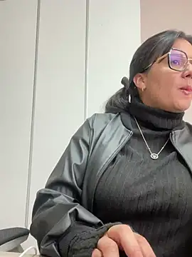 SWEETLILY18 online show from 03/20/25, 02:21