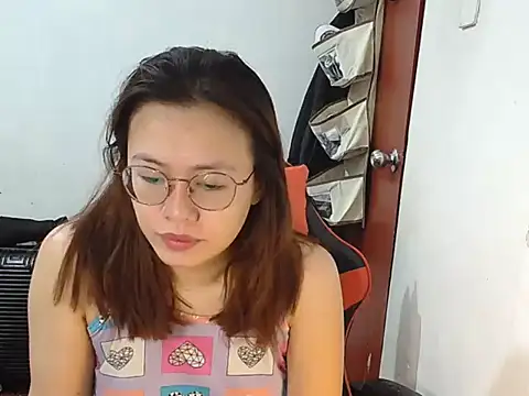 crizzybel online show from 05/15/26, 07:54