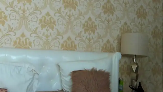 GiannaElliss online show from 01/20/25, 07:15