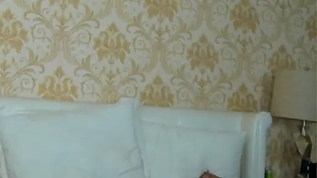 GiannaElliss online show from 02/07/25, 07:07