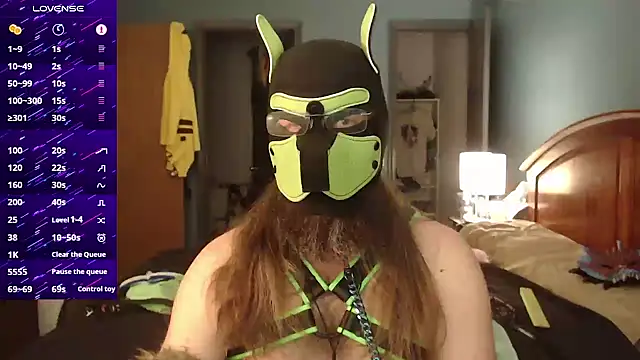 Snapshot of kinkywolf429 chatting on 09/18/25, 05:37 kinkywolf429 online show from 09/18/25, 05:37