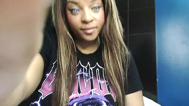 ExoticEmpress18 online show from 11/15/25, 12:08